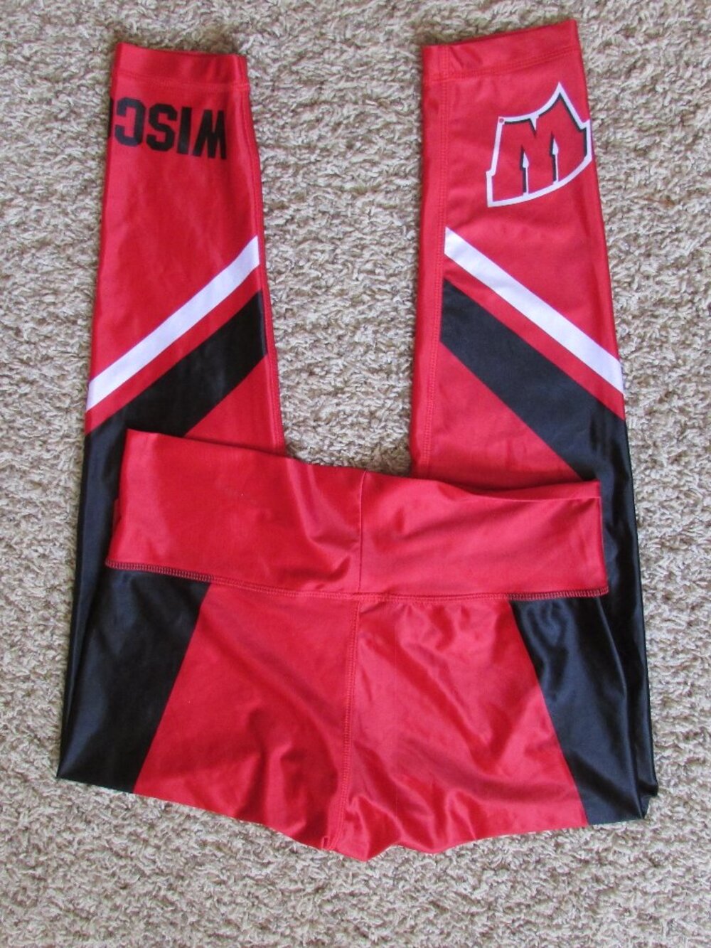NWOT Large Wisconsin Badgers Red Leggings Sideline Apparel Stretch Poly